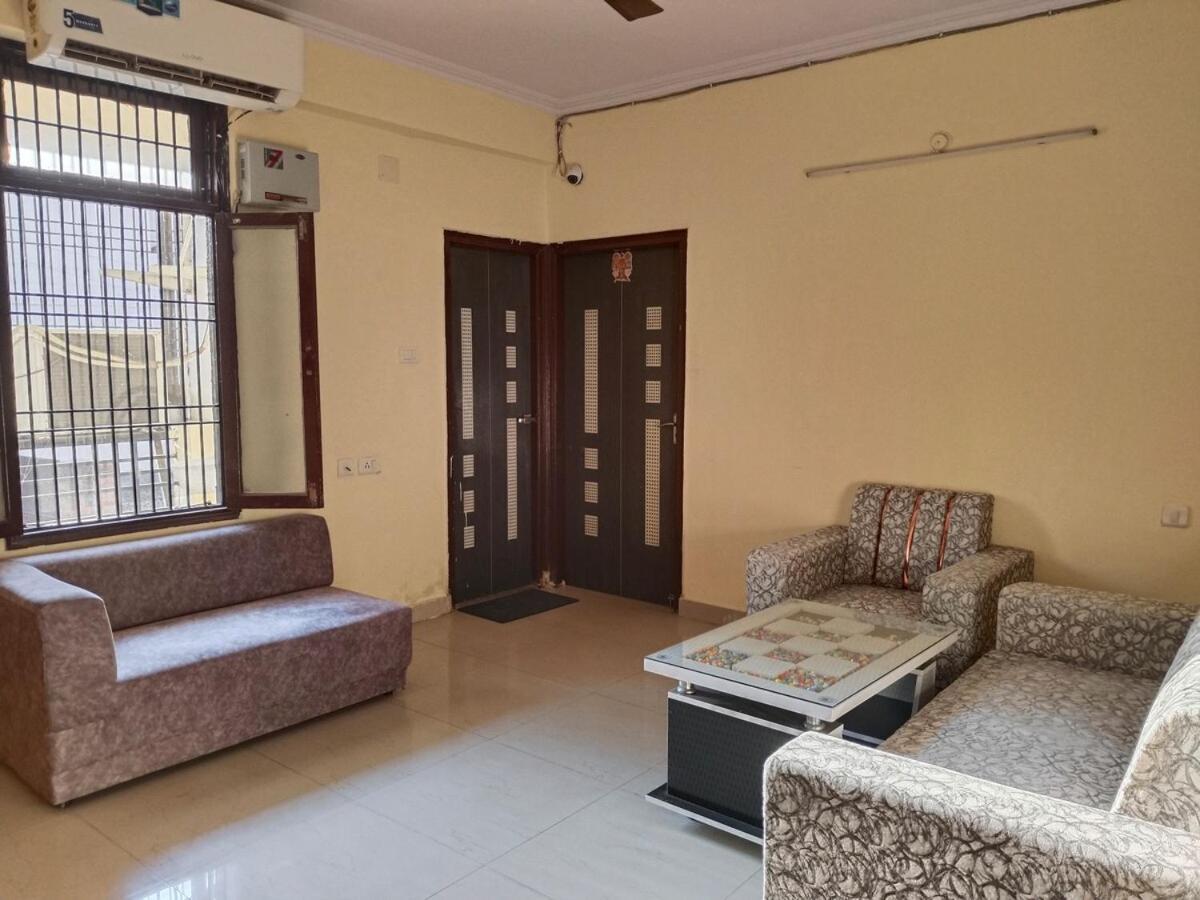 Apartment 3 Bhk Luxury Flat In *