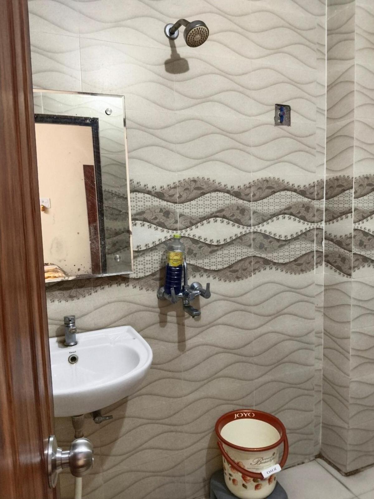 3 Bhk Luxury Flat In * Varanasi