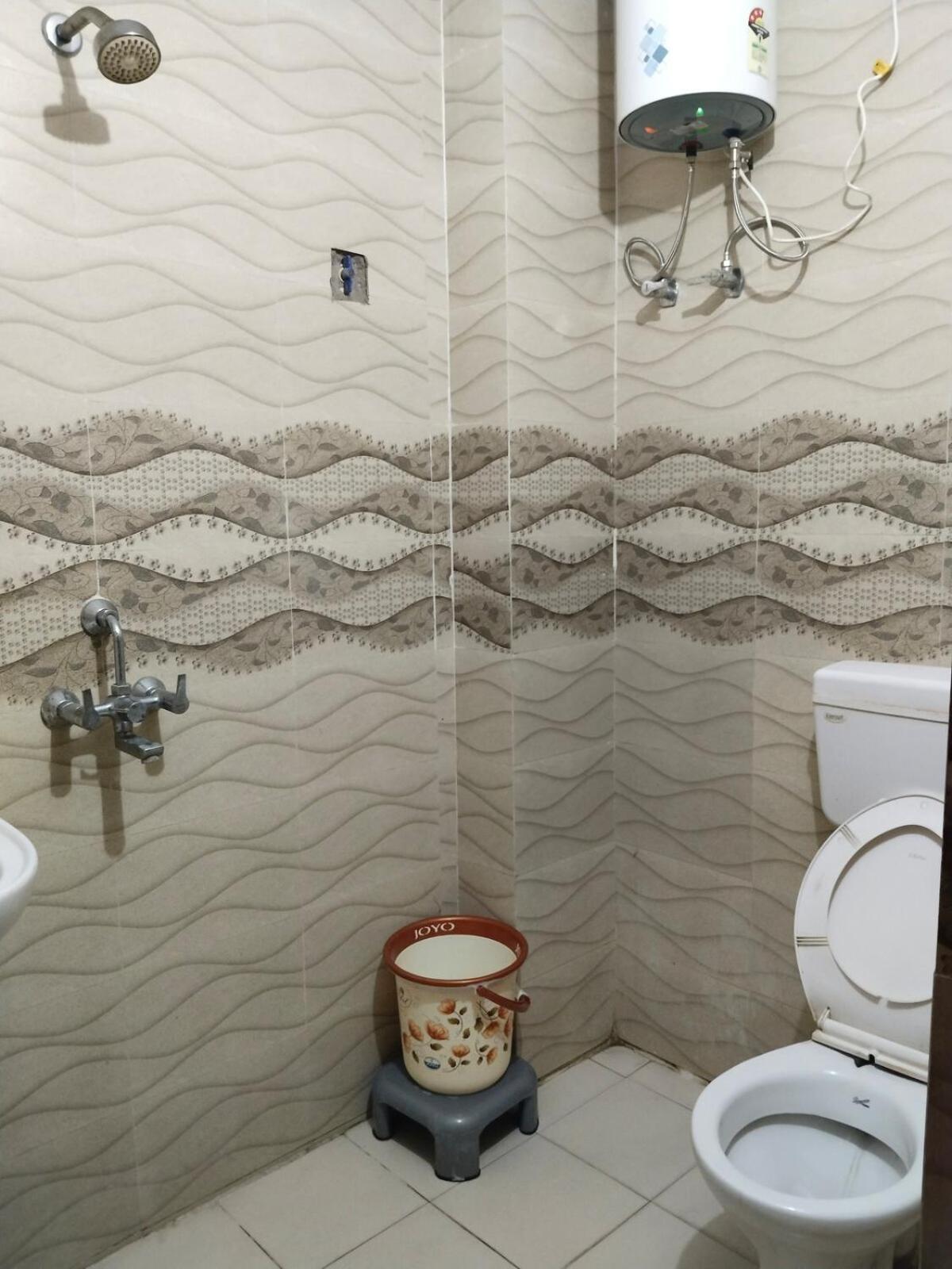3 Bhk Luxury Flat In Apartment *