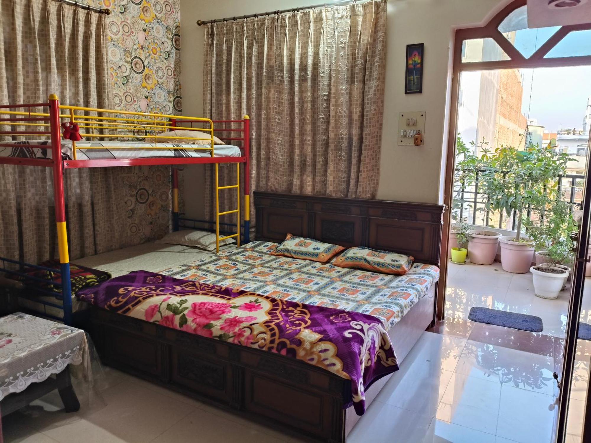 Paradise Homestay Varanasi