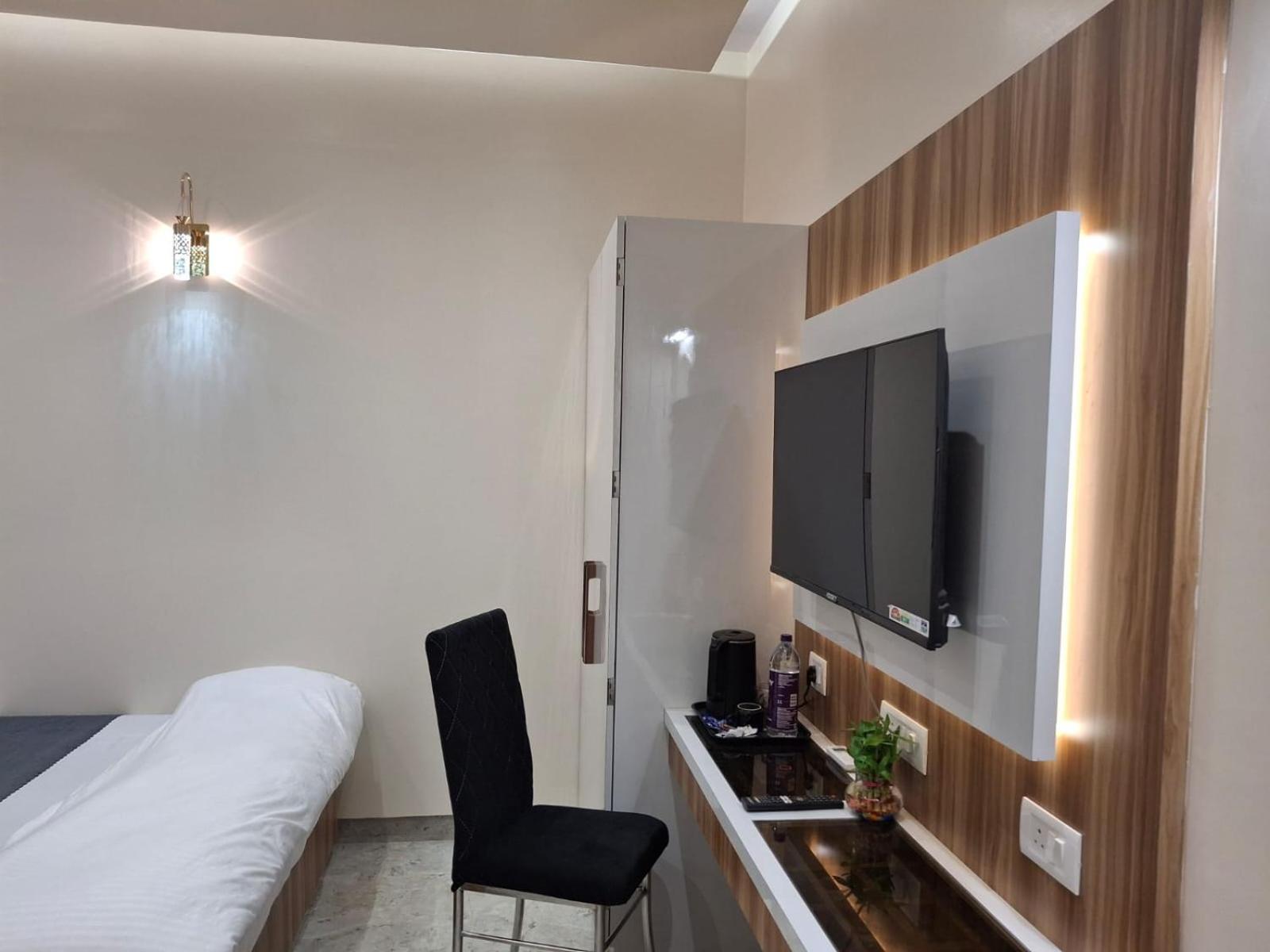 Raghav - Essence Of Kashi Hotel Varanasi