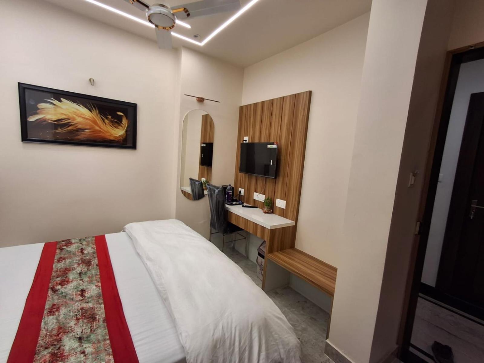 Raghav - Essence Of Kashi Hotel 4*