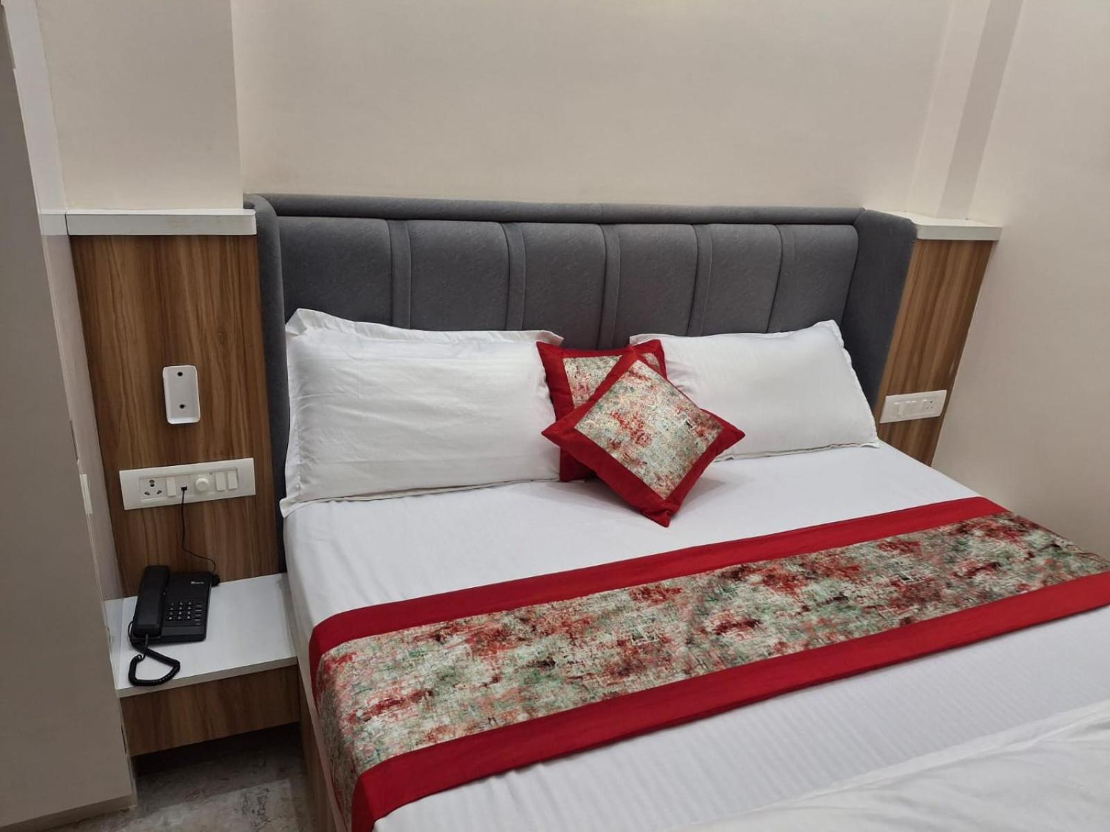 Hotel Raghav - Essence Of Kashi Varanasi