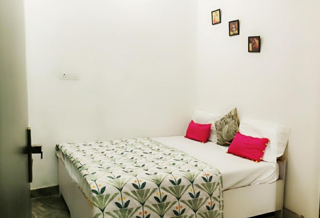 Noor Homestay