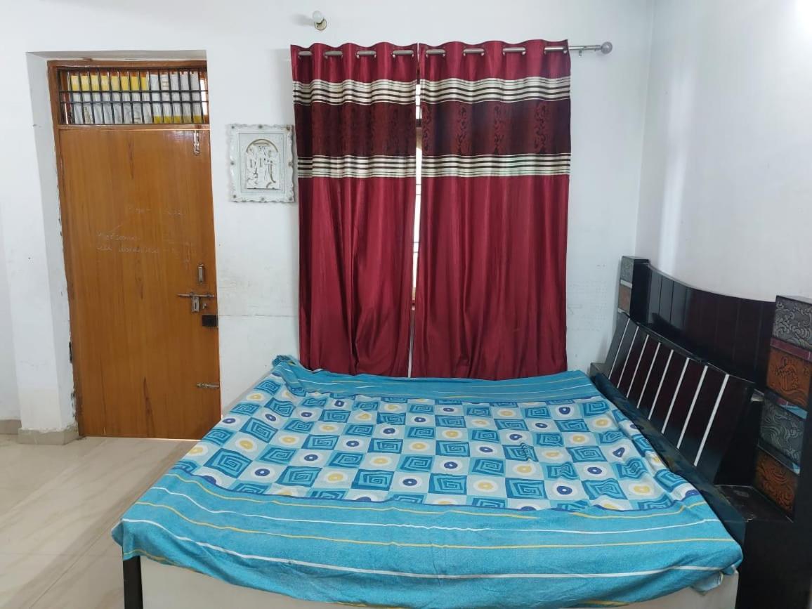 Varanasi Bed And Breakfast Homestay
