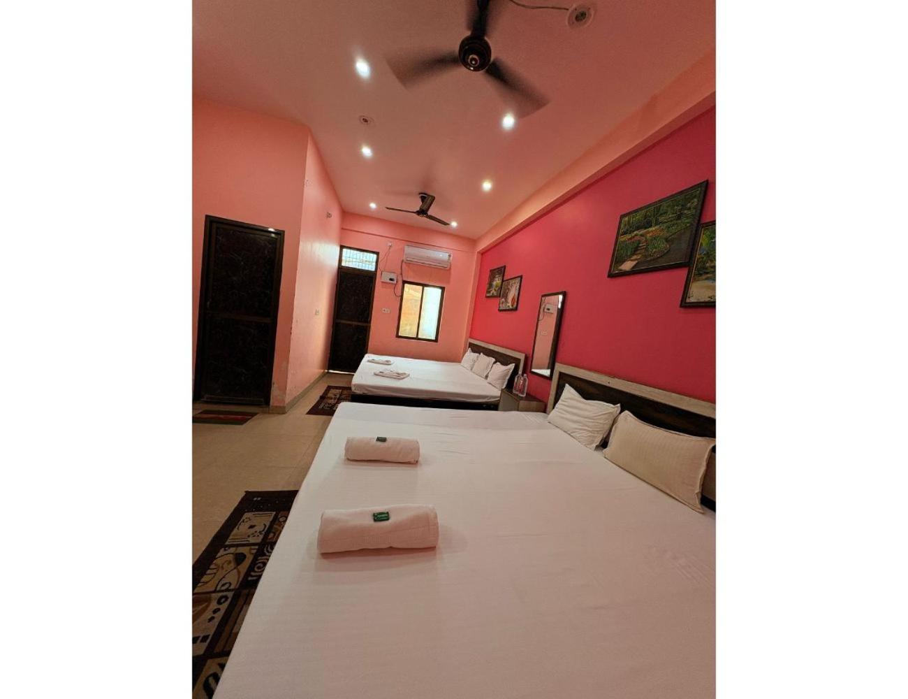 Homestay Suvidh Guest House Near Bhu ,Varanasi *