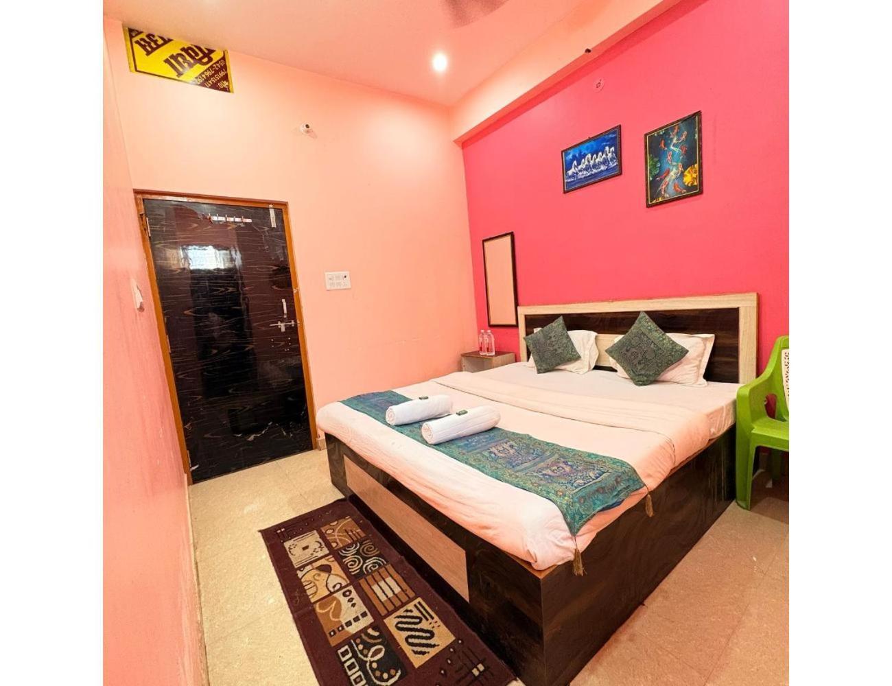 Suvidh Guest House Near Bhu ,Varanasi Homestay