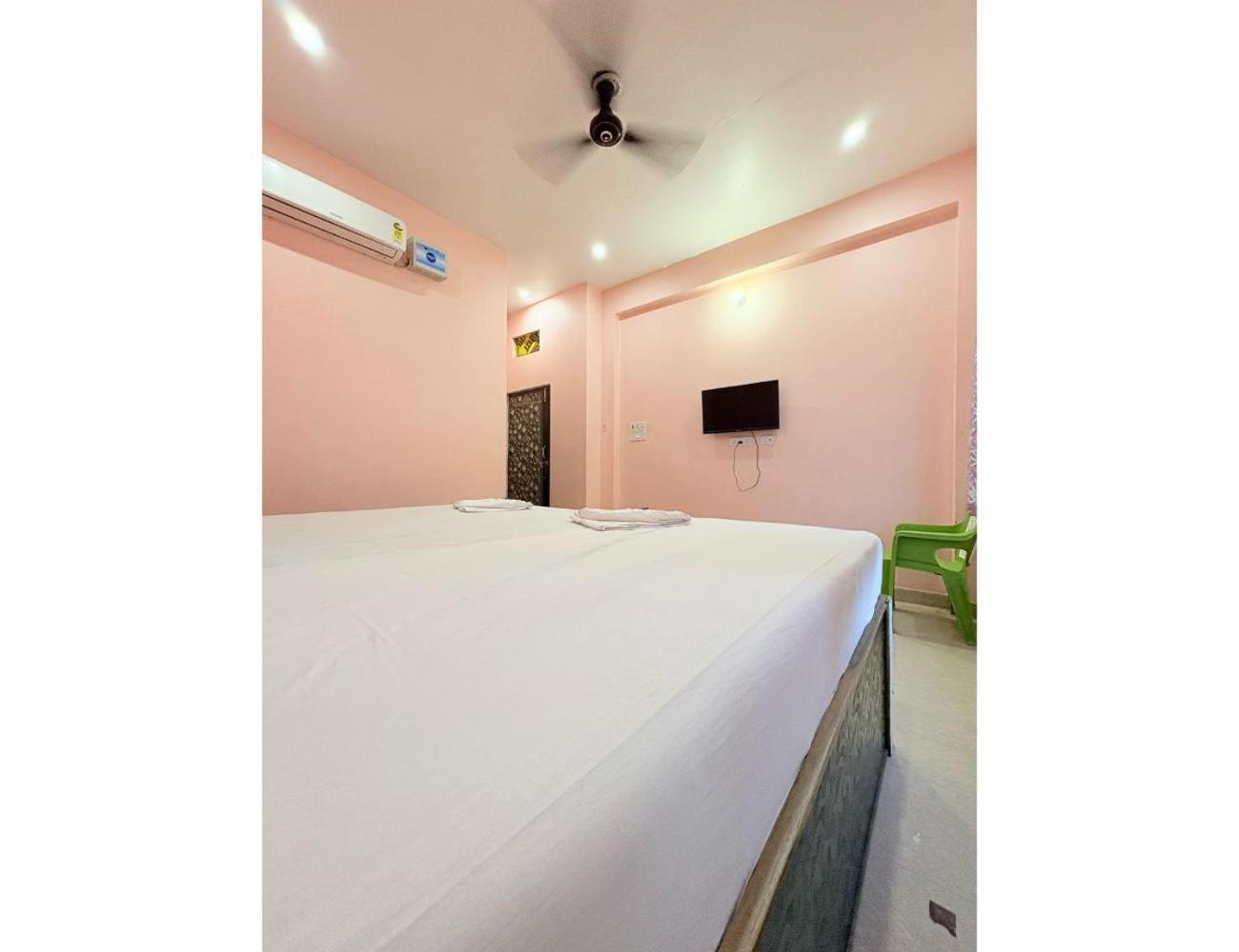 Suvidh Guest House Near Bhu ,Varanasi Homestay *