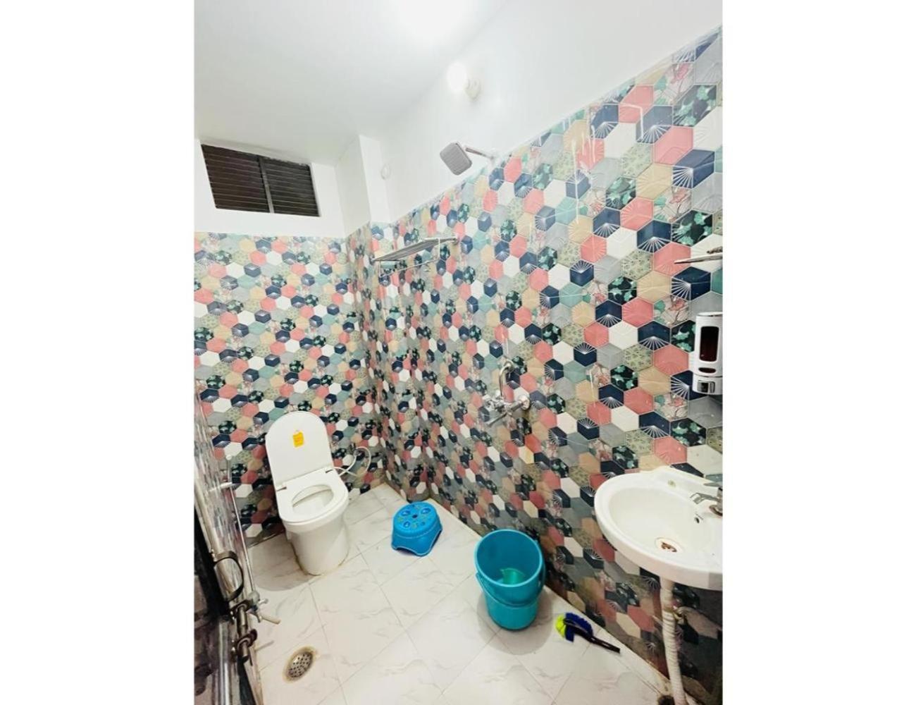Suvidh Guest House Near Bhu ,Varanasi Homestay *