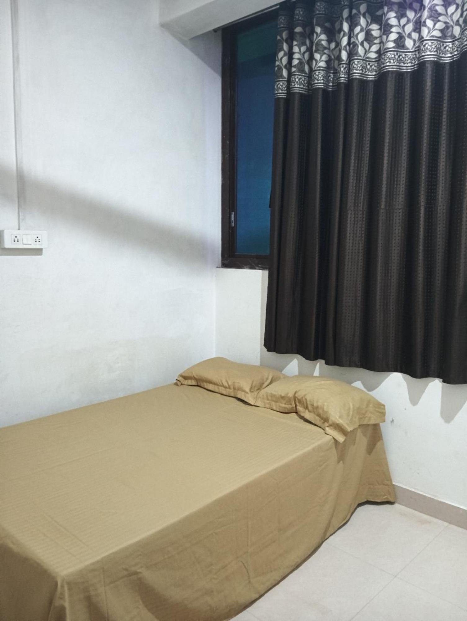 Homestay Sada Shiv *