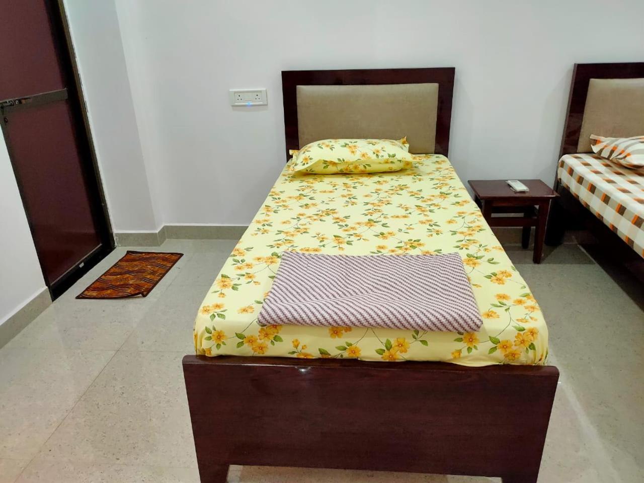View 1bedroom Flat * Varanasi