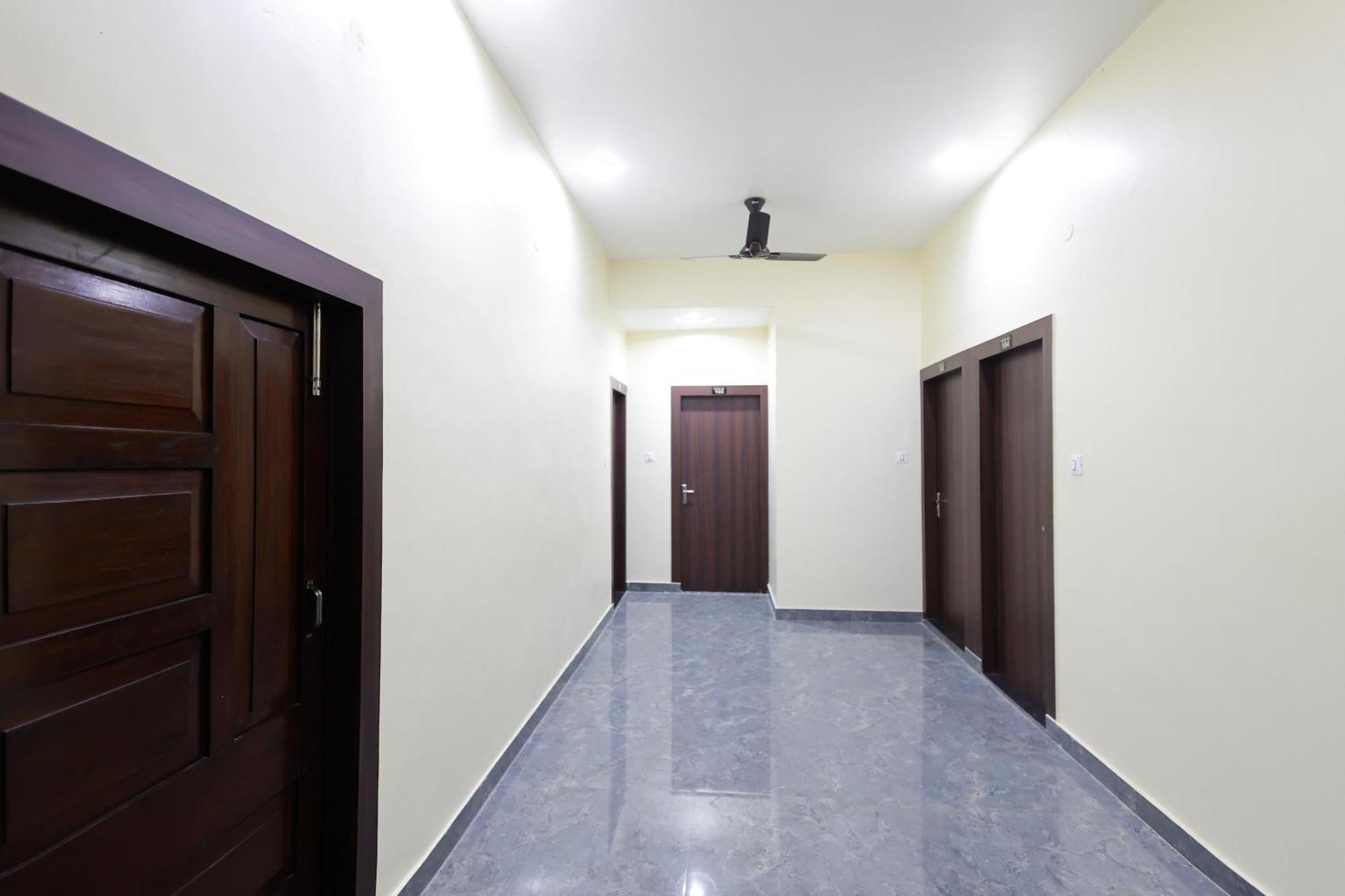 Kudos Lush Guest house Varanasi