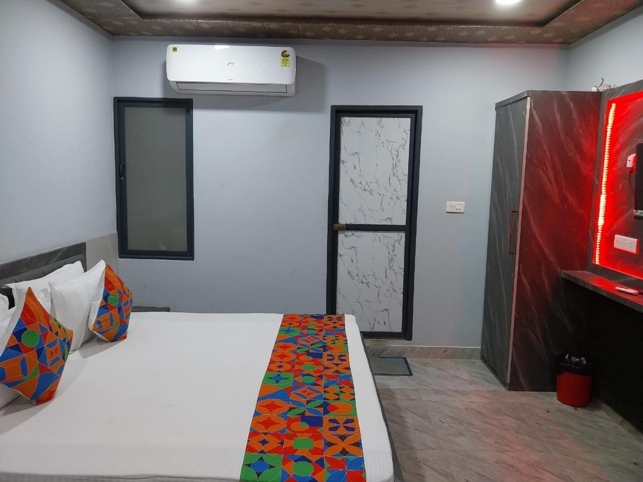 Kashi Kutir Hotel