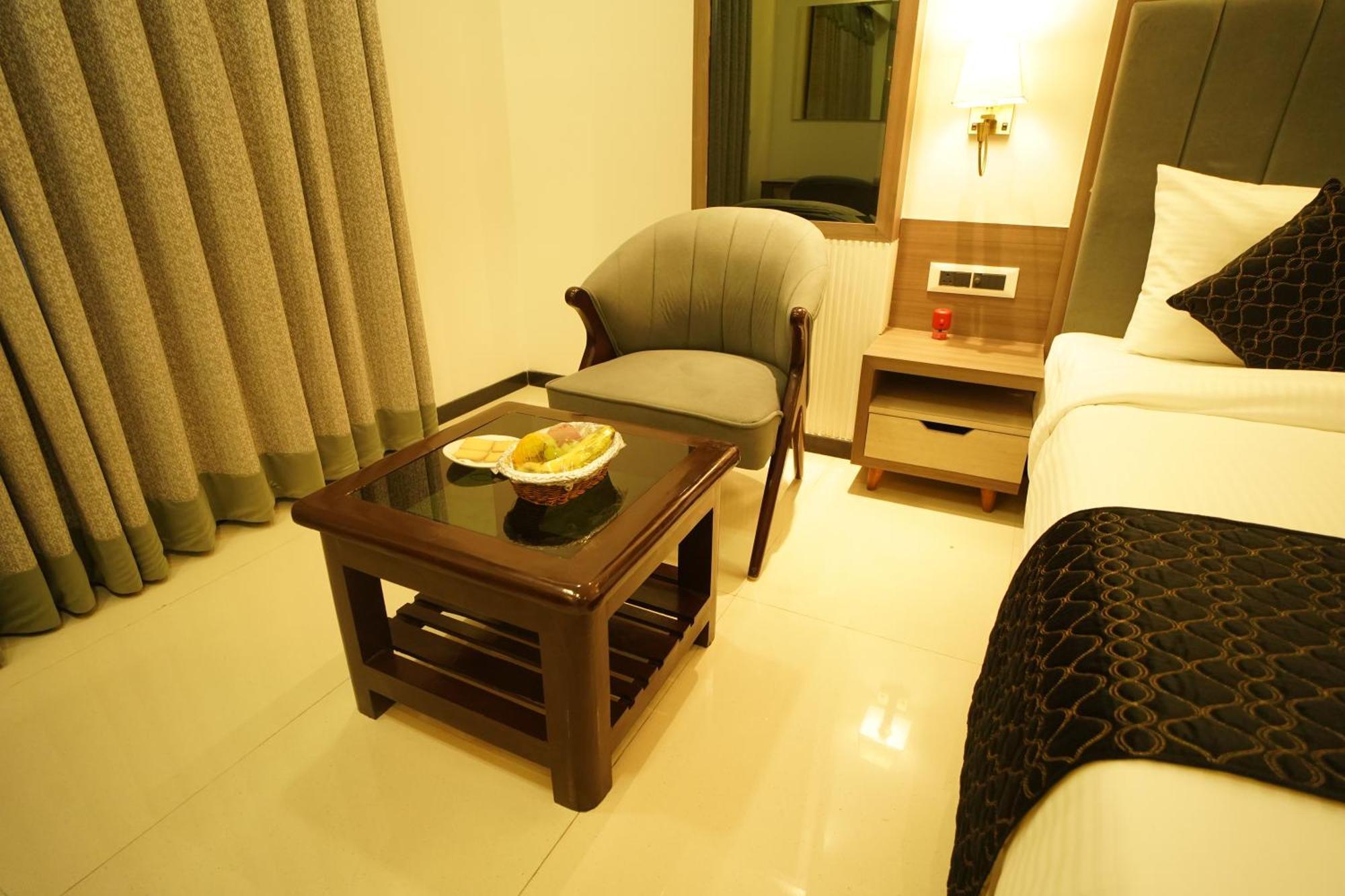 Hotel Square S Varanasi