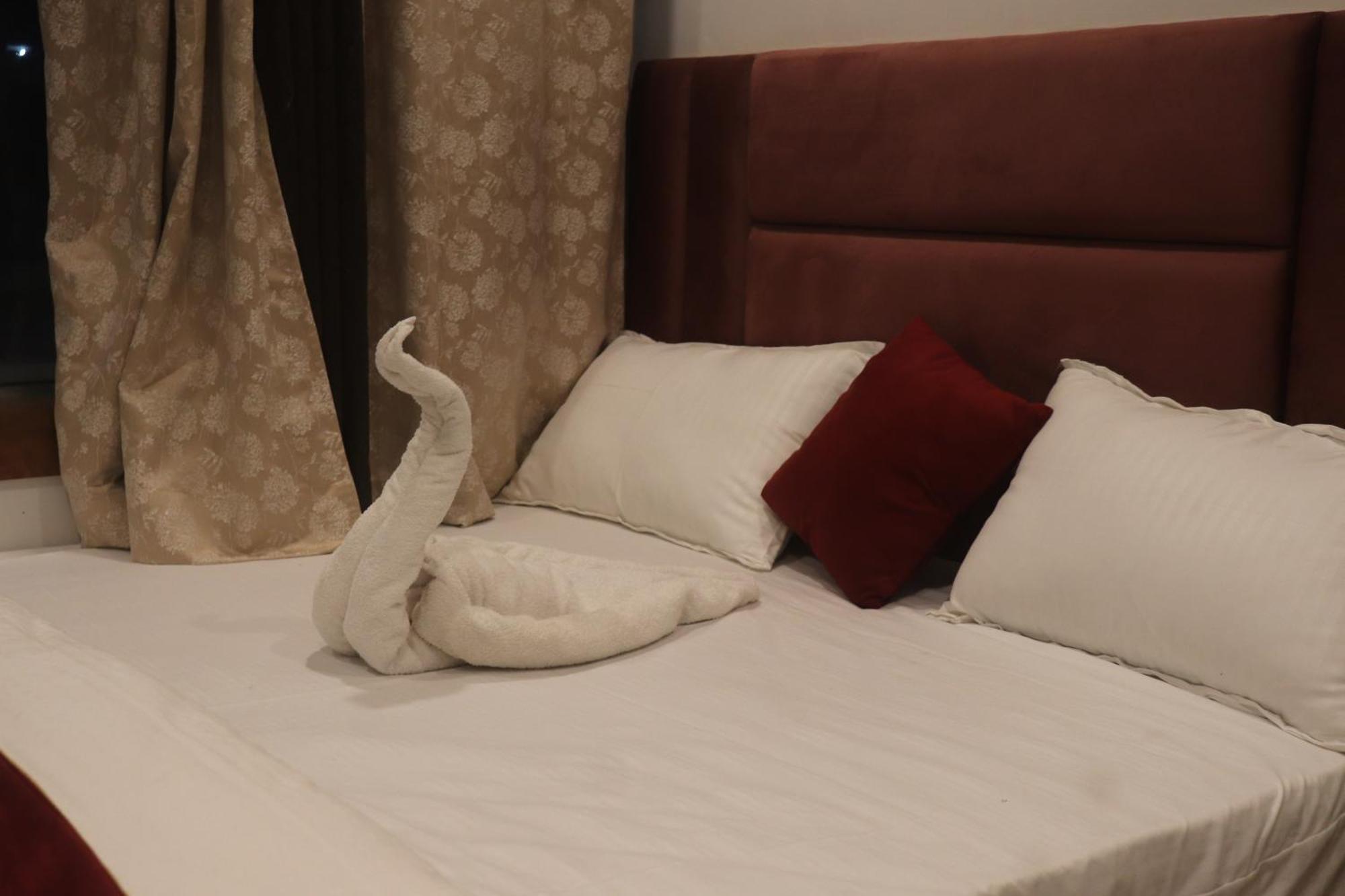 Hotel Maurya Pandeypur