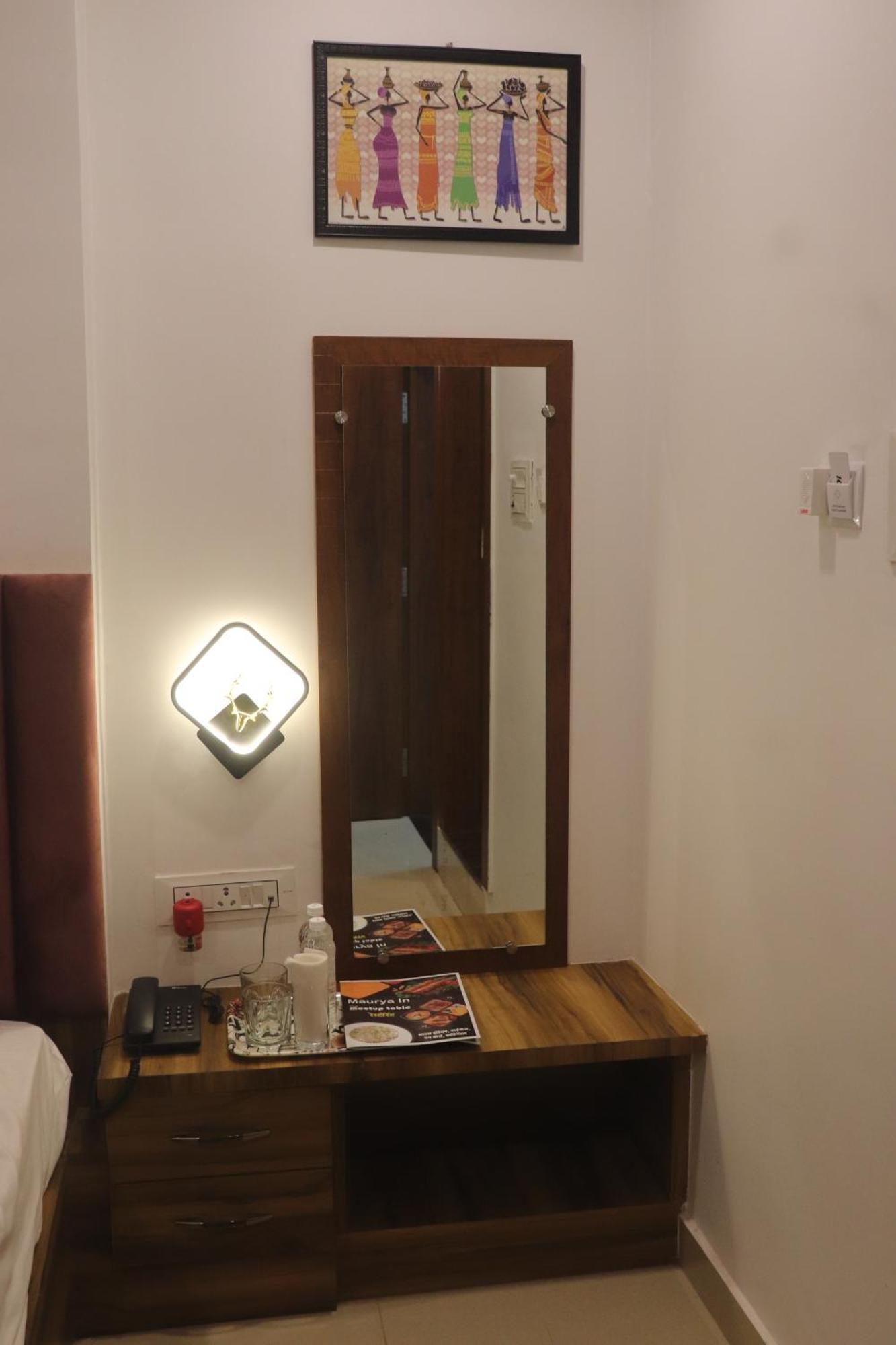 Hotel Maurya Pandeypur