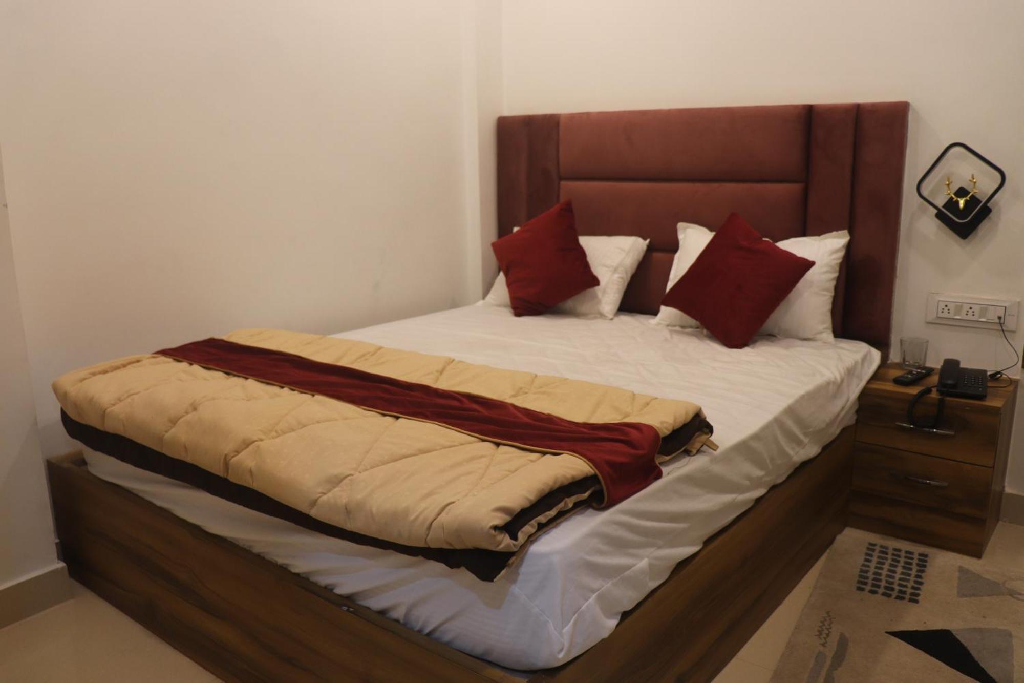 Maurya Pandeypur Hotel Varanasi