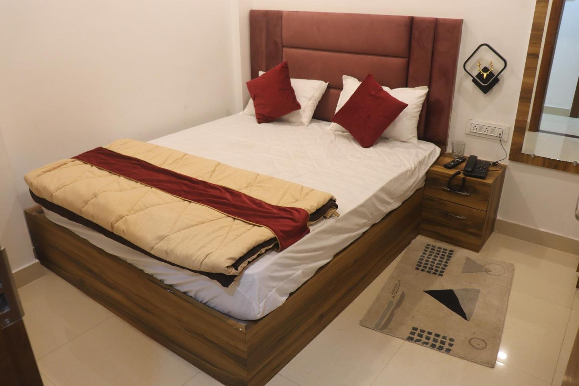 Hotel Maurya Pandeypur Varanasi