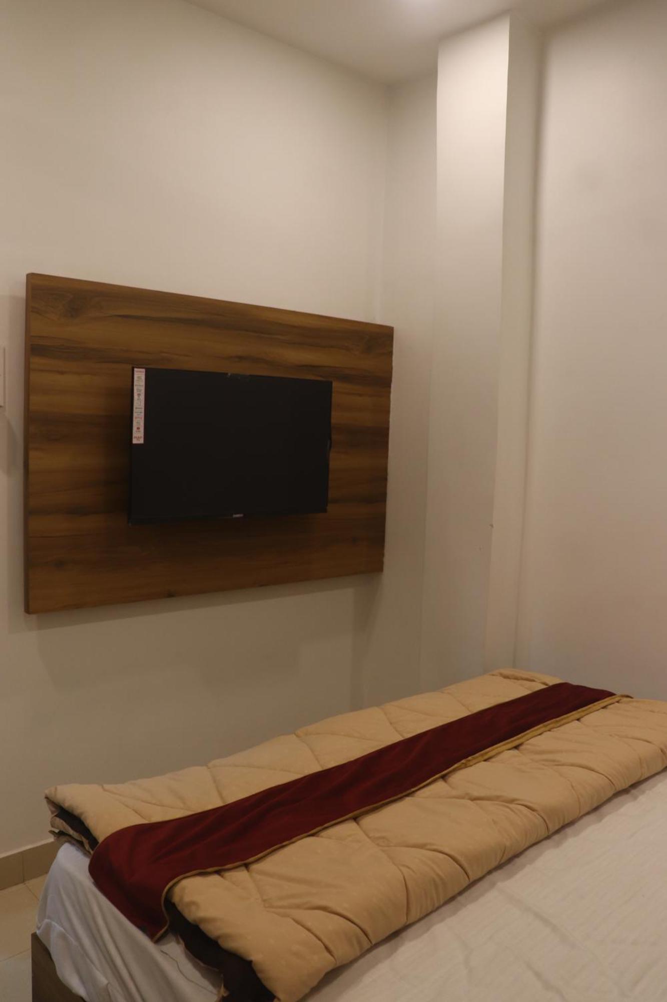 Hotel Maurya Pandeypur