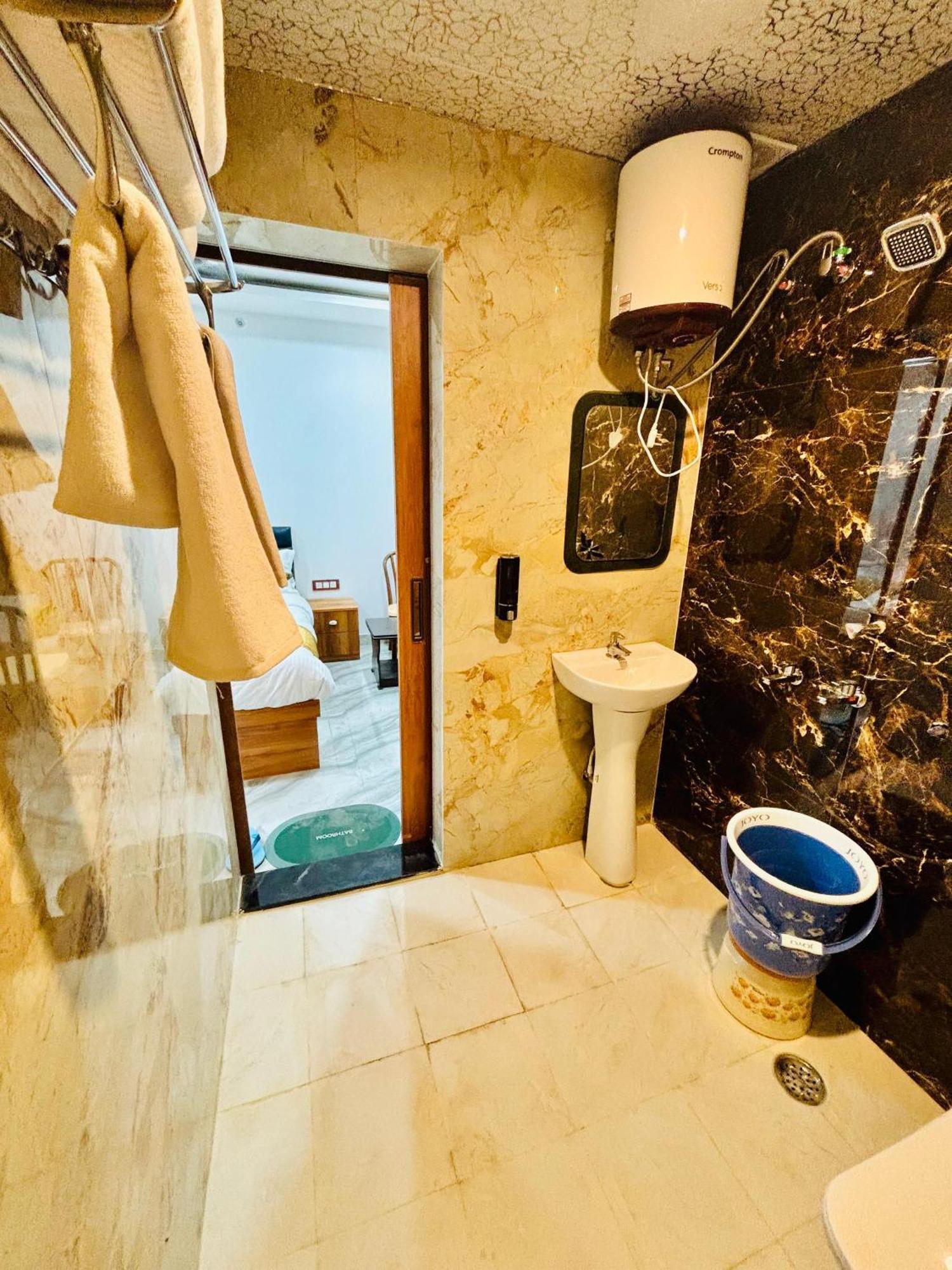 Ashray 5* Varanasi