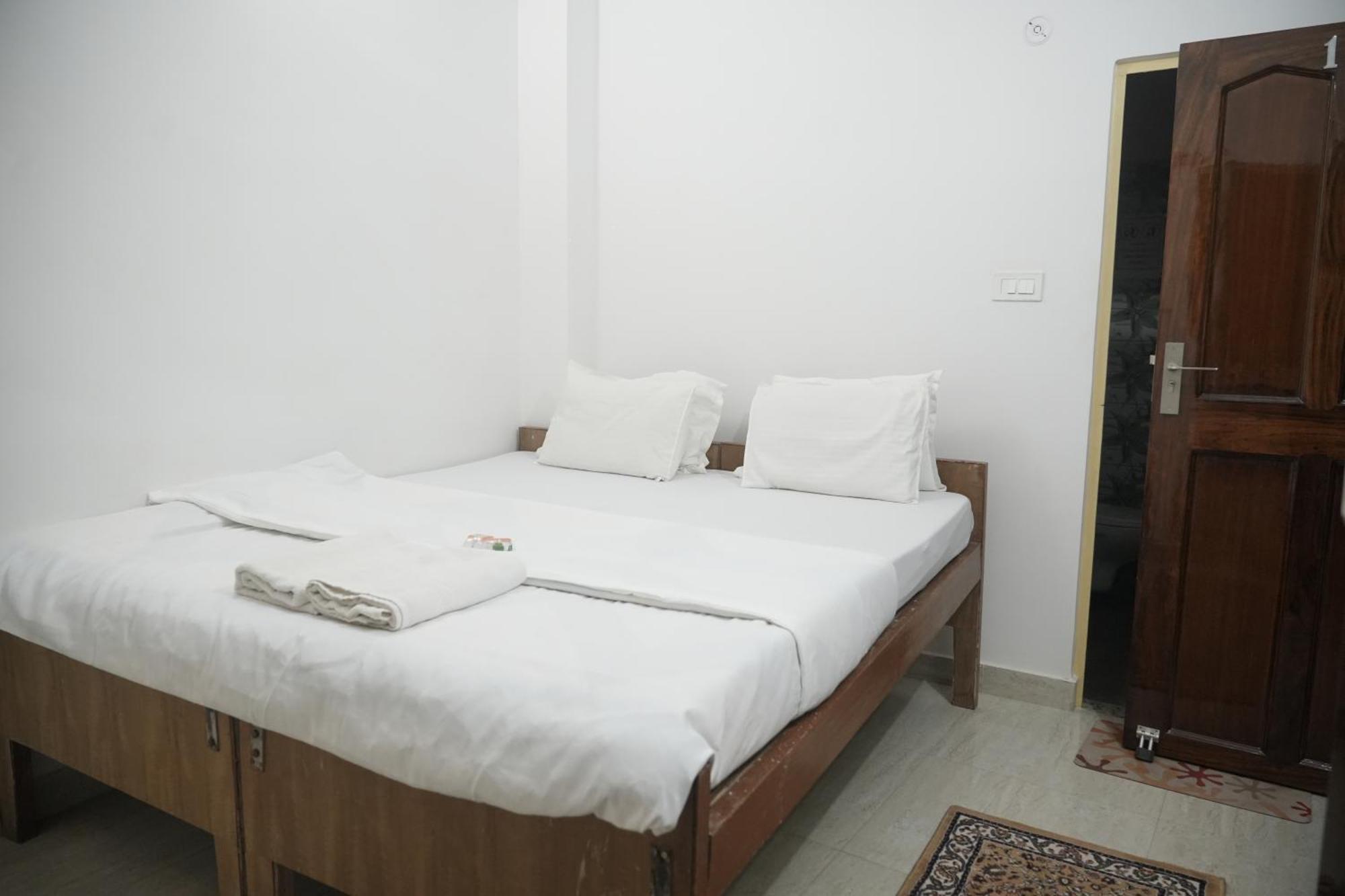 Varanasi Rest House