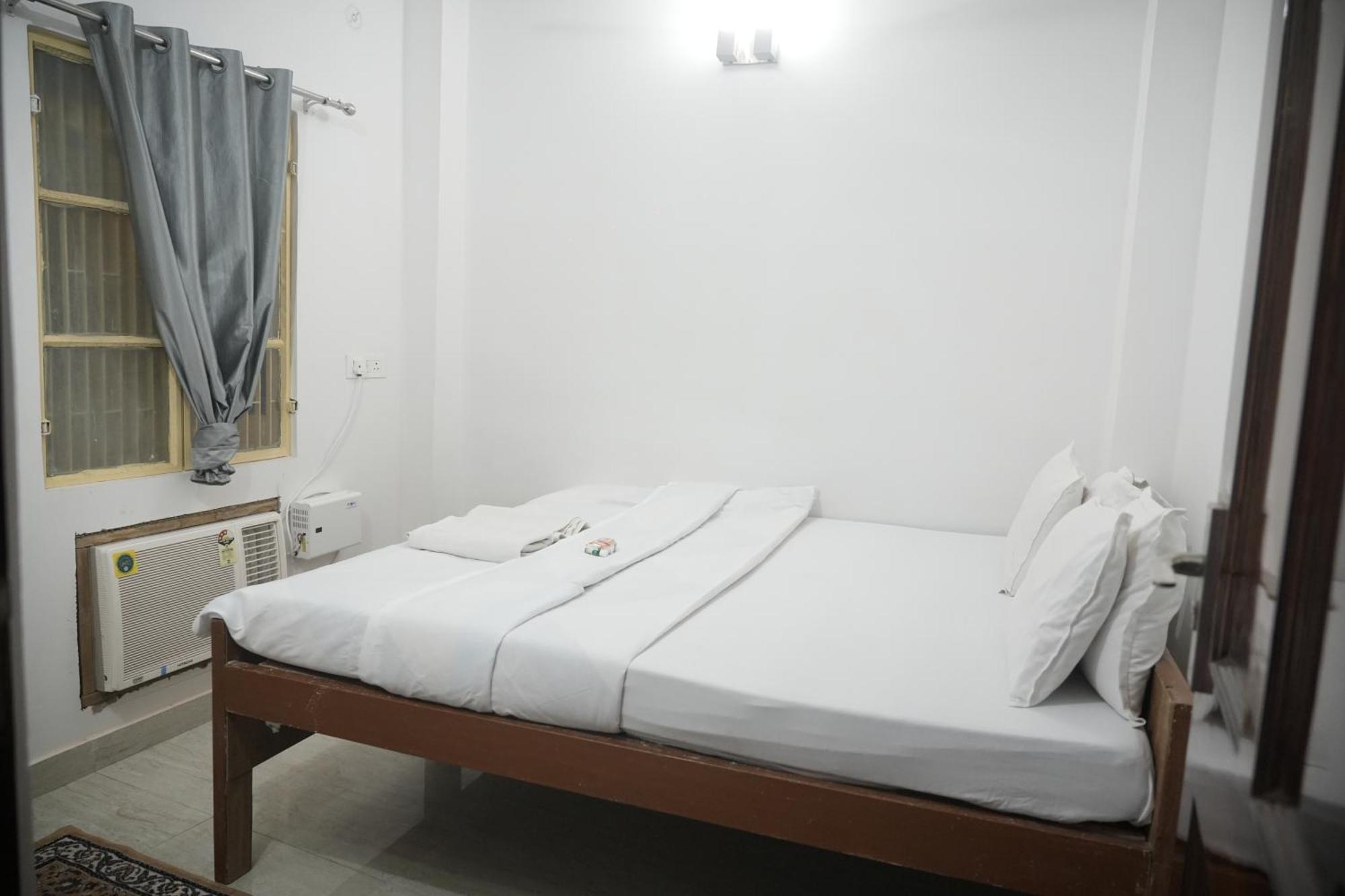 Guest house Varanasi Rest House Varanasi