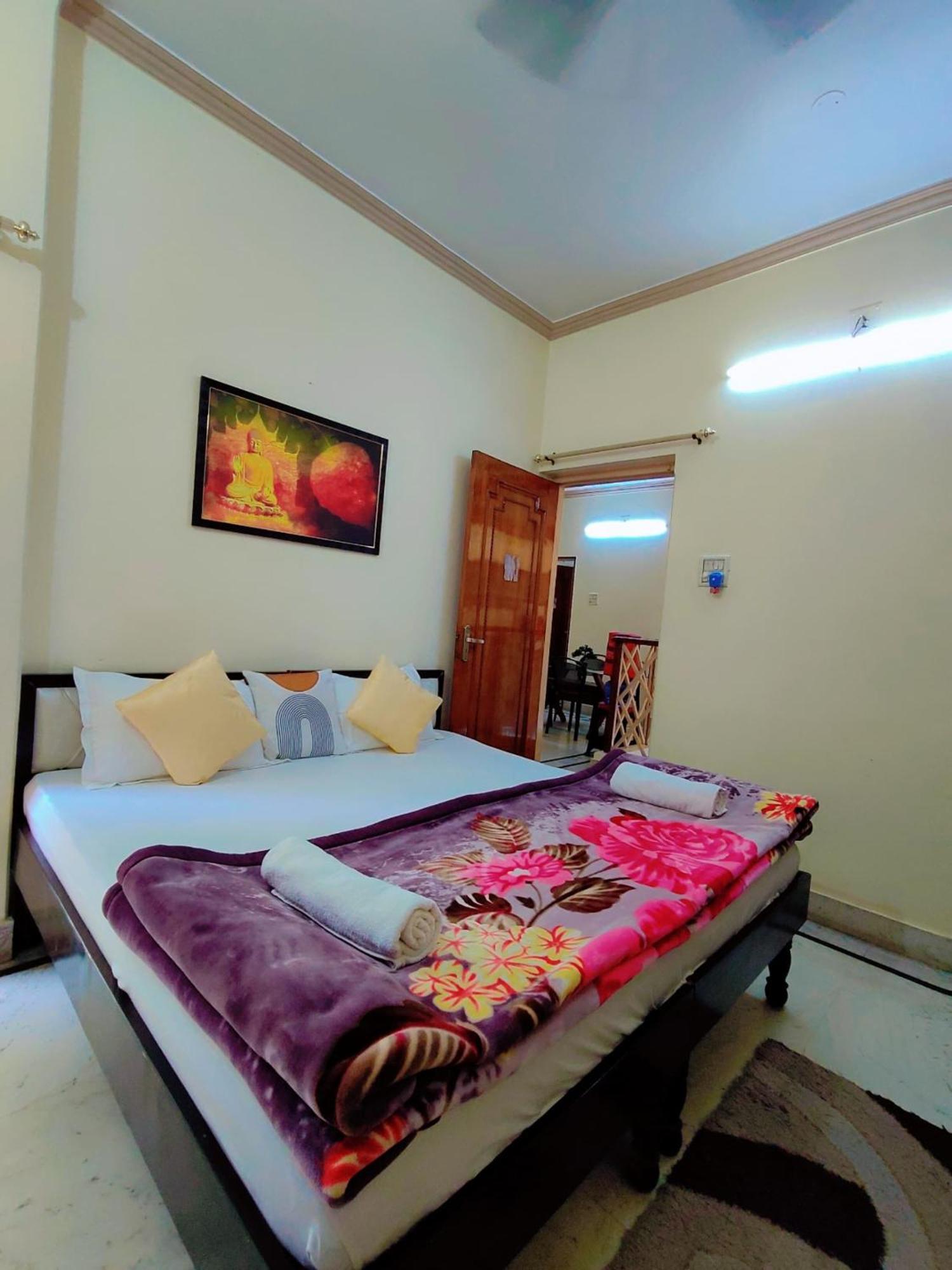 Villa Serene Stays At Varanasi - 5Bhk Luxury Villa Varanasi