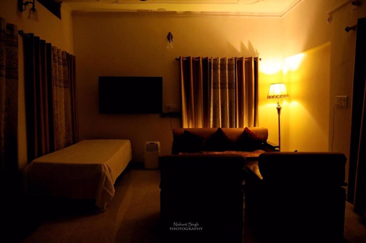 Tattva Luxurious *