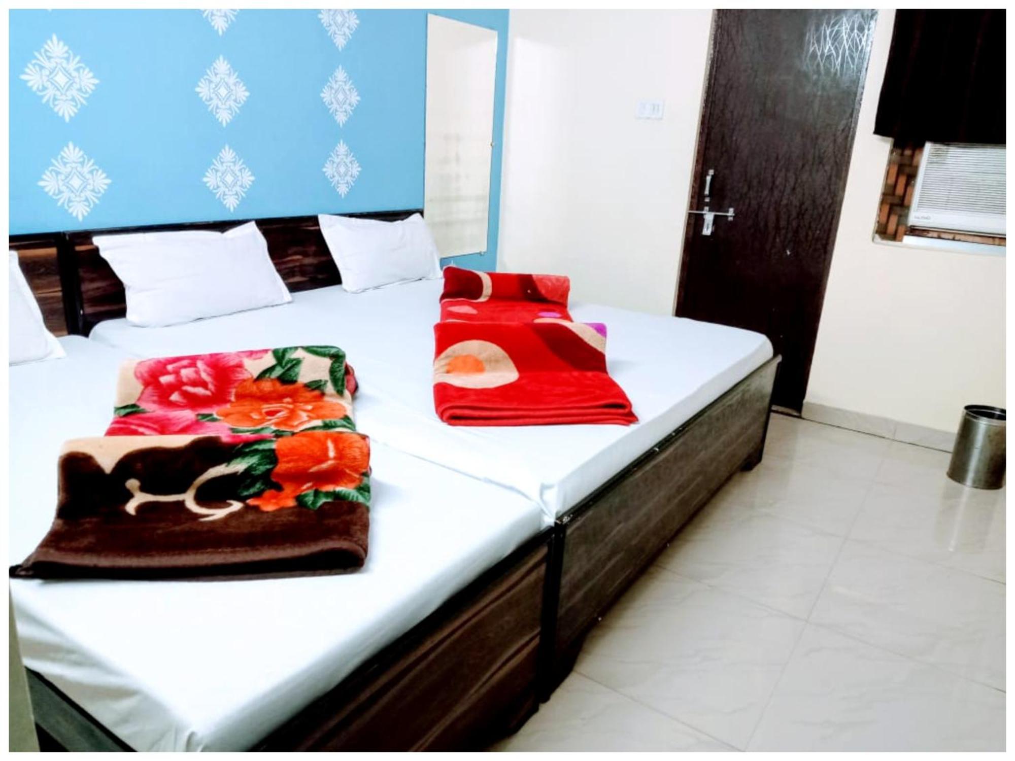 Shivay # Near Kashi Vishwanath Temple - A Premium In 4* Varanasi