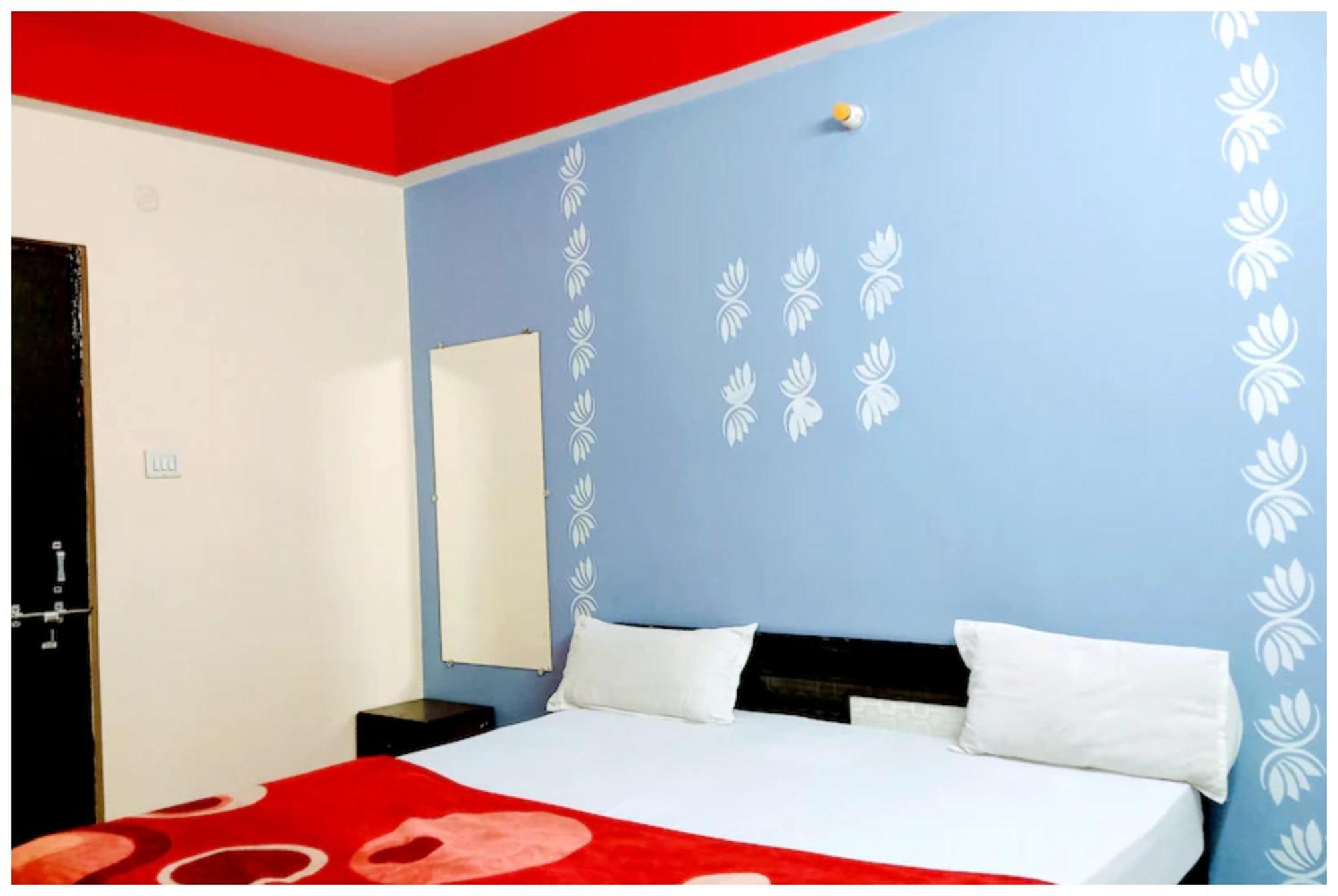 Hotel Shivay # Near Kashi Vishwanath Temple - A Premium In Varanasi