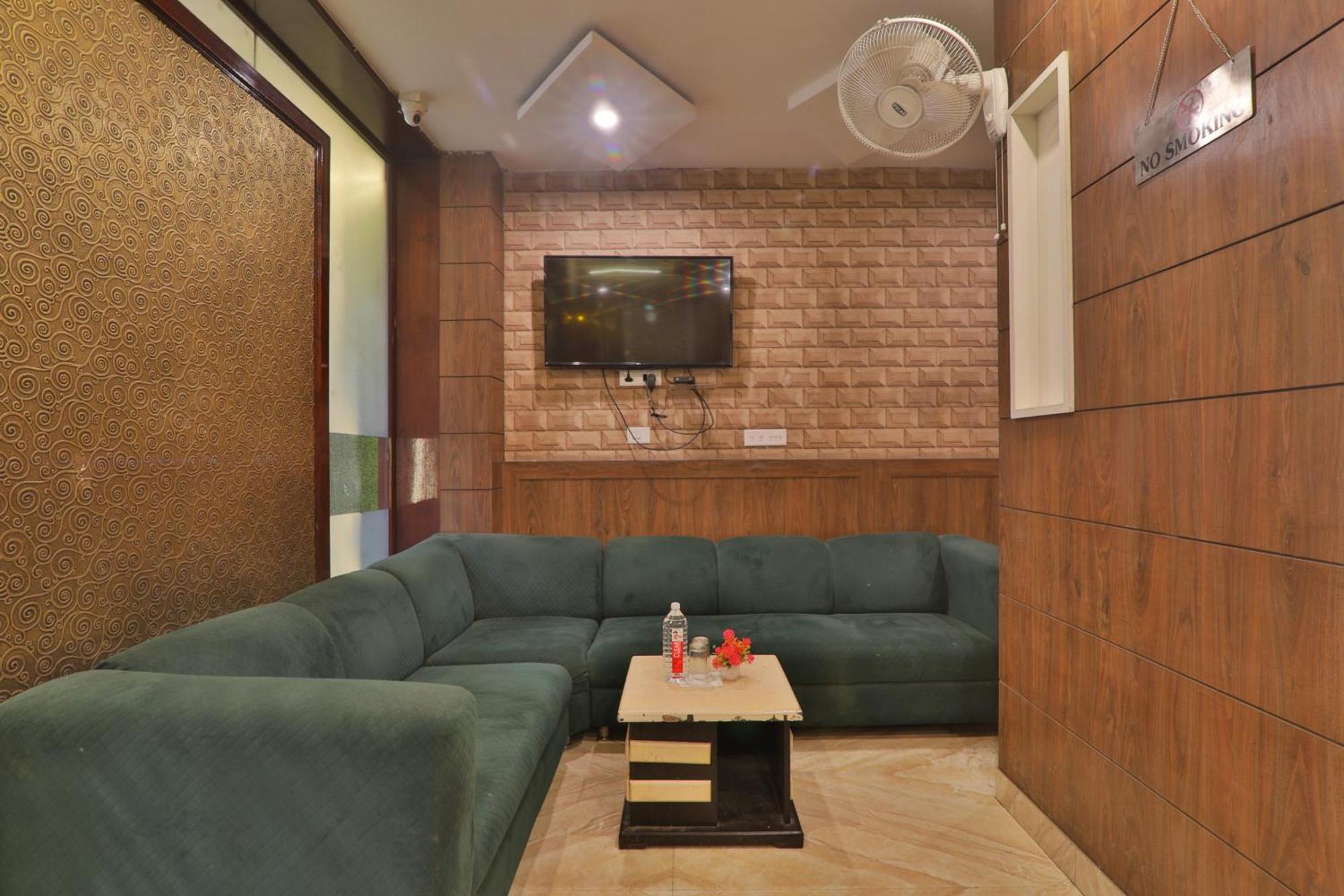 4Everstay By Janki Inn Most Luxury & Spacious Rooms Best Family Hotel In Varanasi Homestay