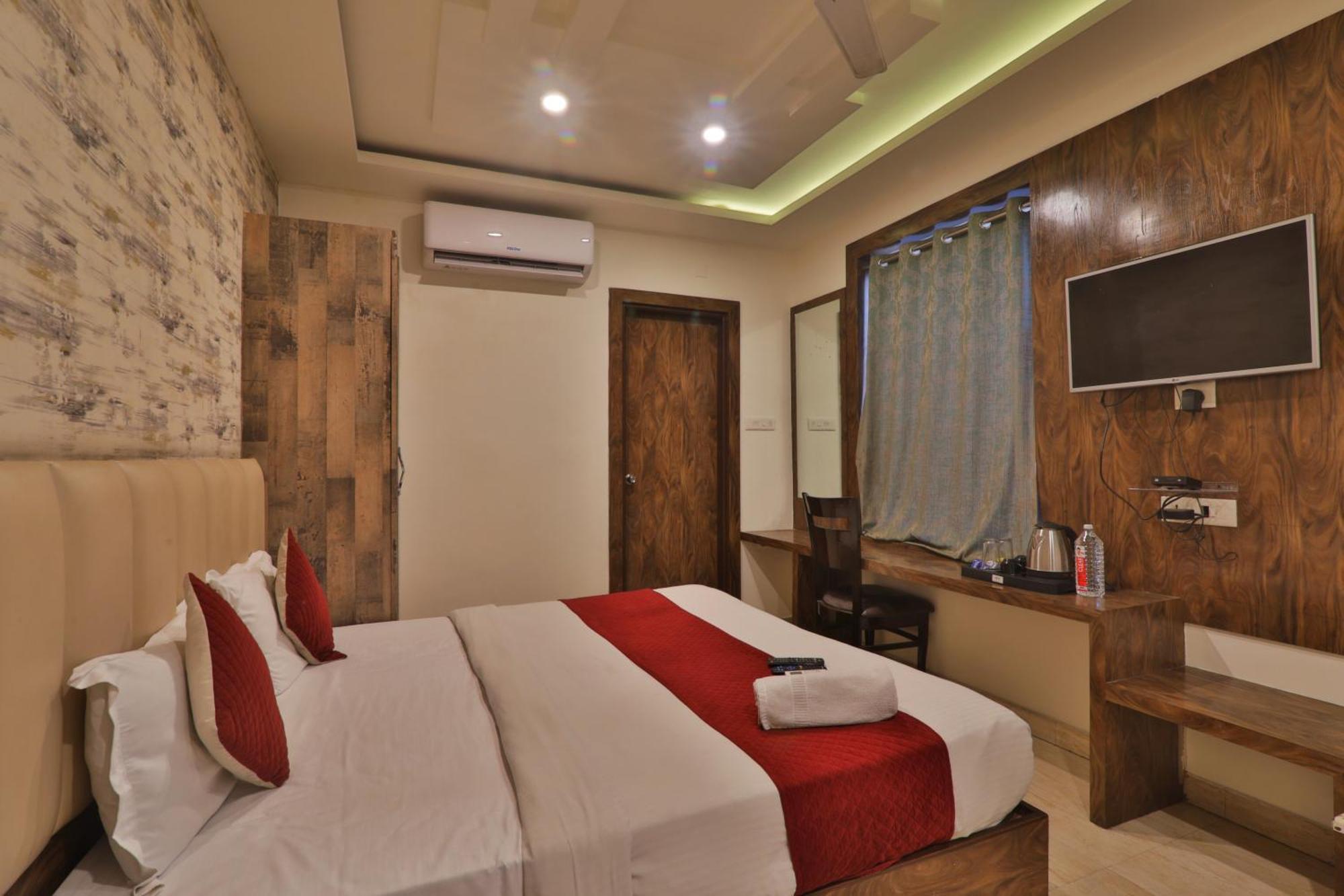 Homestay 4Everstay By Janki Inn Most Luxury & Spacious Rooms Best Family Hotel In Varanasi *