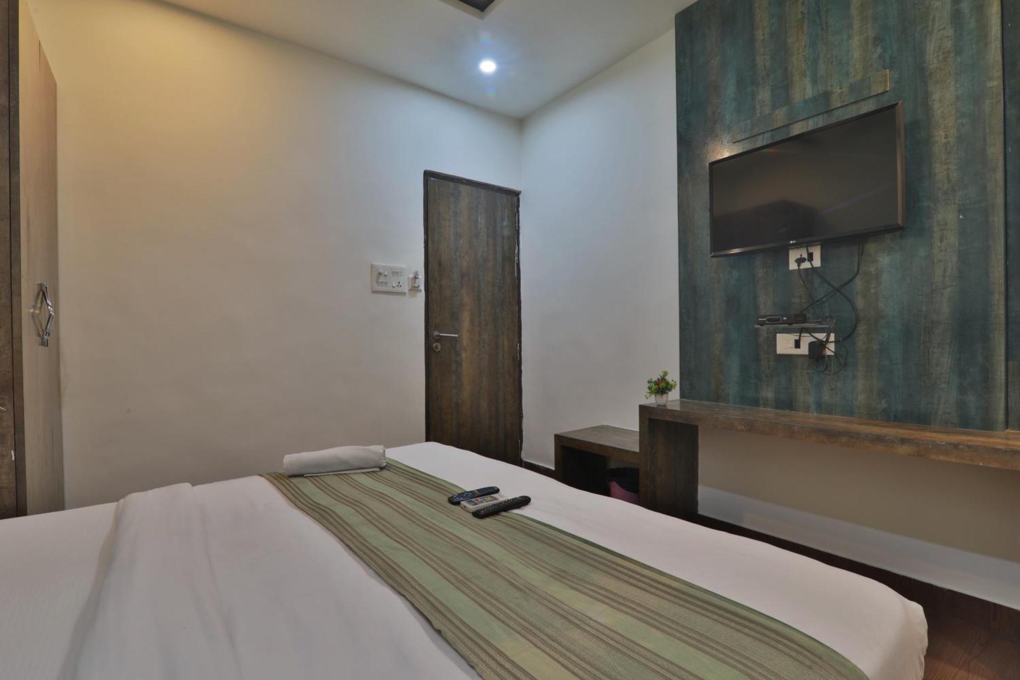 4Everstay By Janki Inn Most Luxury & Spacious Rooms Best Family Hotel In Varanasi * Varanasi