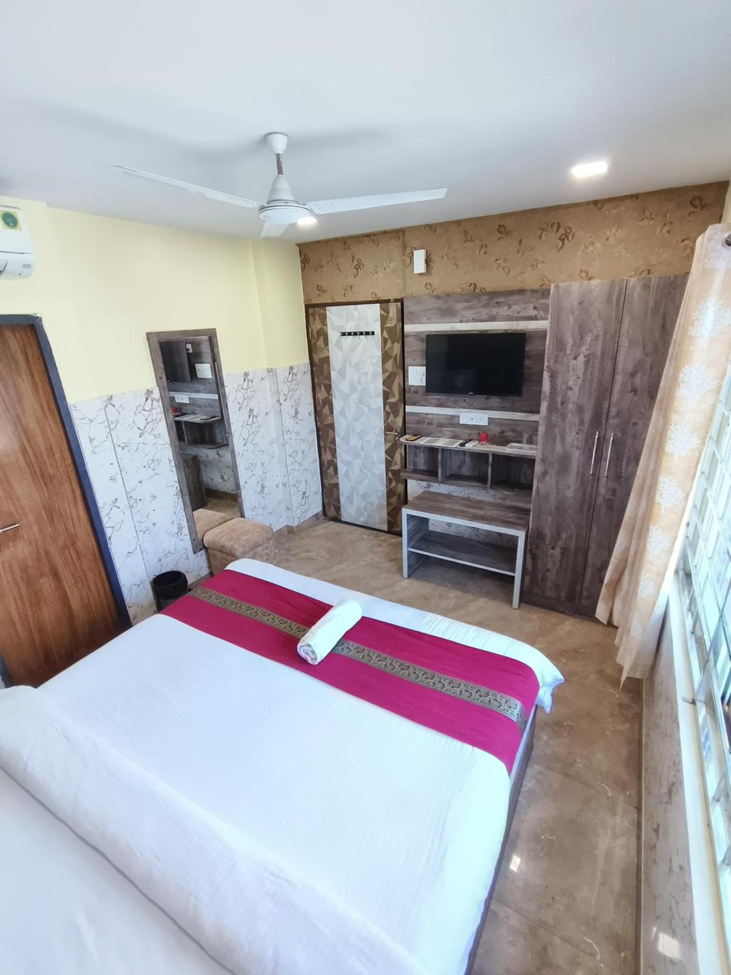 R S Residency Hotel 2*