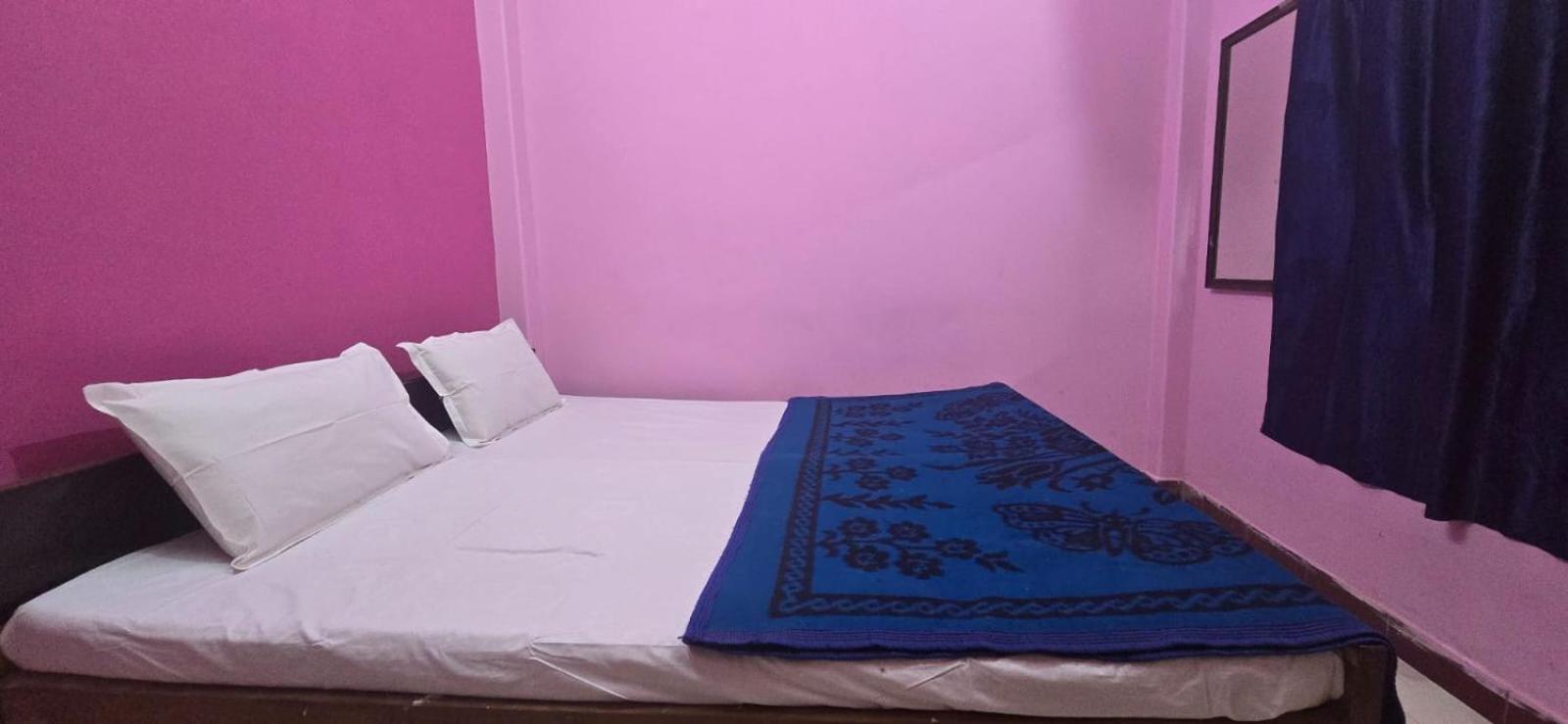Hotel Shiva River View Varanasi