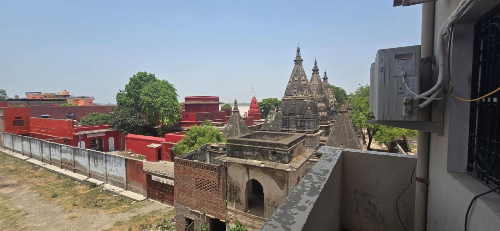 Hotel Shiva River View Varanasi