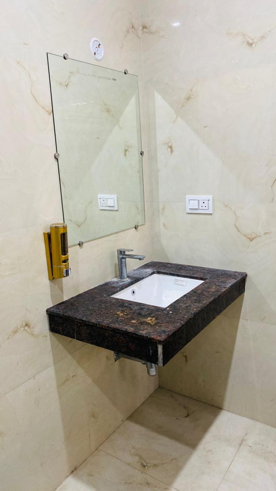 Kashi Residency Apartment *