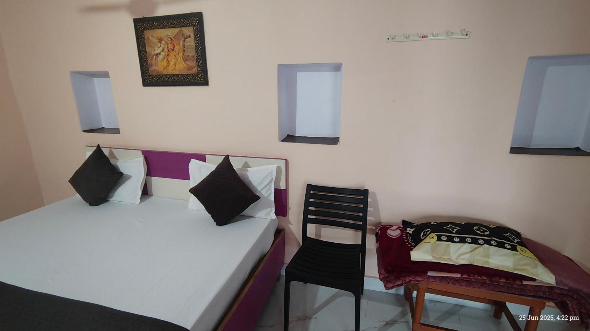 Radha Krishna Homestay Varanasi