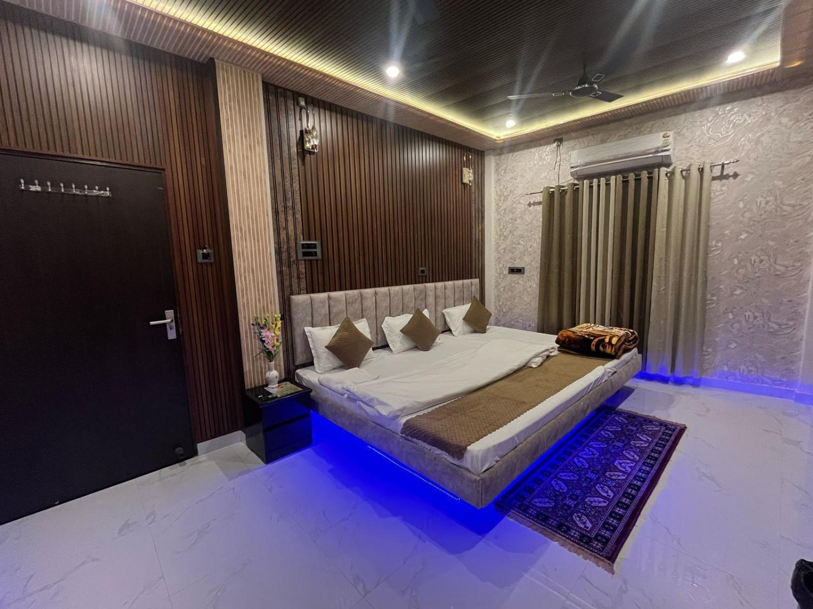 Apartment Kashi Residency