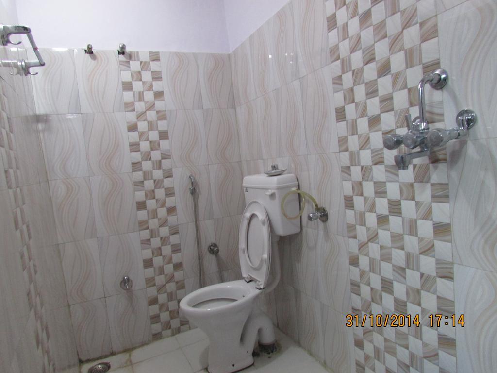 Homestay Radha Krishna