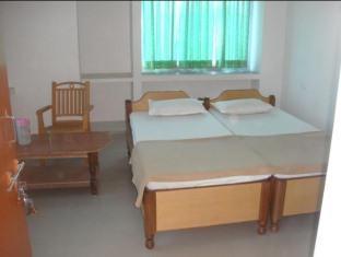 Raj Shanti Sarnath Guest house