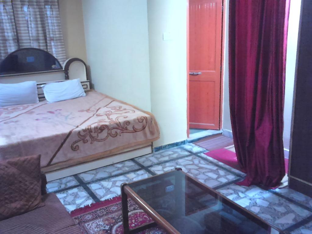 Leela Guest house Varanasi