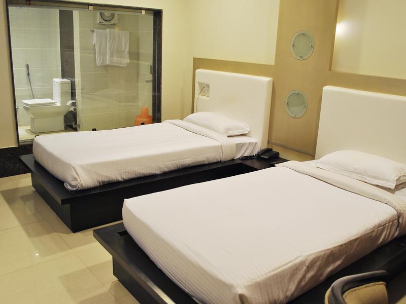 The Sapphire Grand 3*