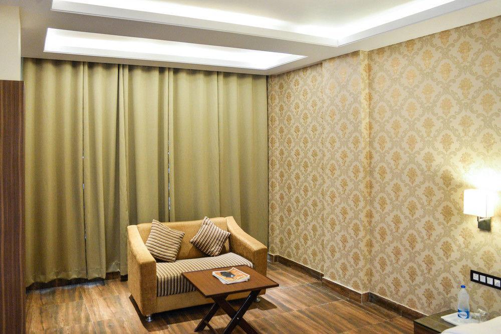 Puja Residency
