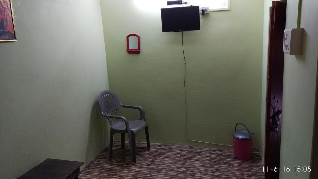 Radha Krishna Homestay *