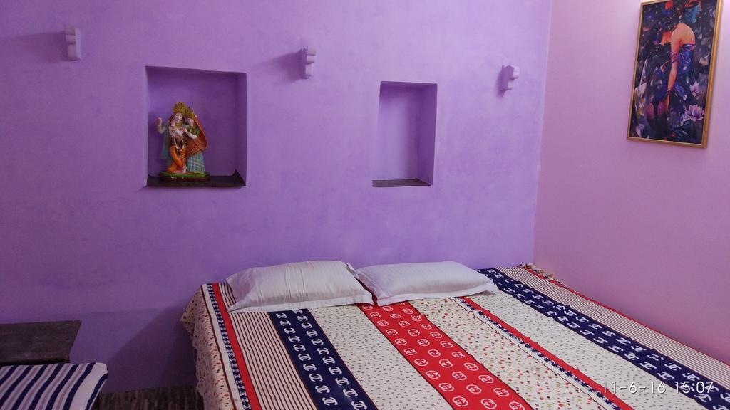 Radha Krishna * Varanasi