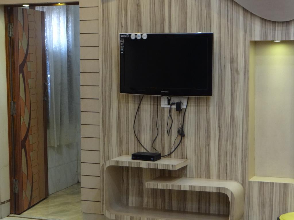 Hotel H.K.J International Guest house Varanasi