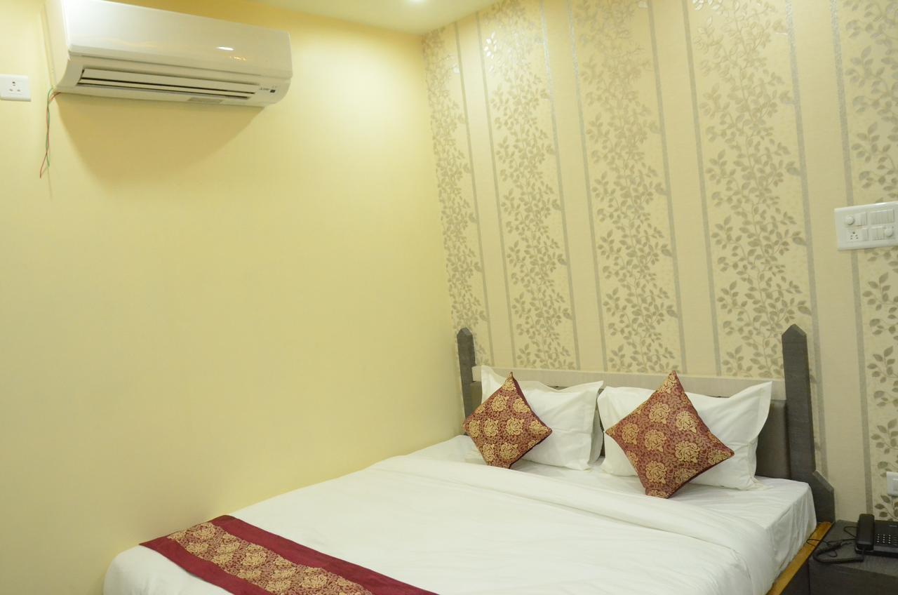 Rahil Palace Hotel