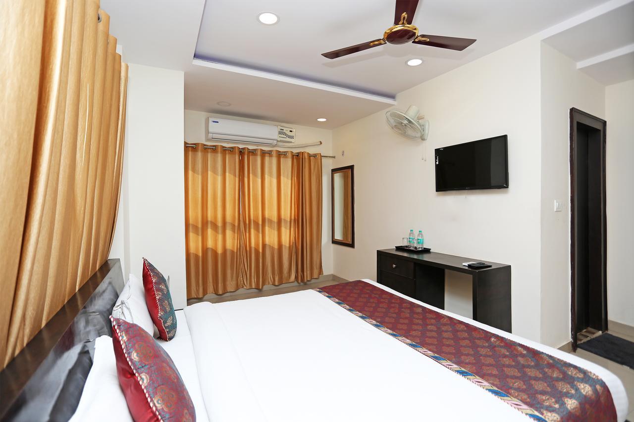 Hotel Sahu Near Kashi Vishwanath Temple Gate 3*