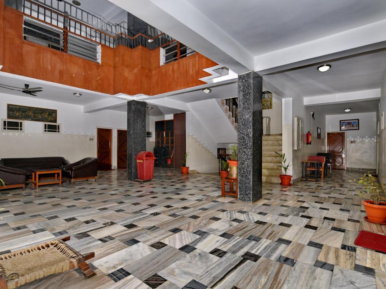 Hotel Hotel Padmini International- Sigra 3*